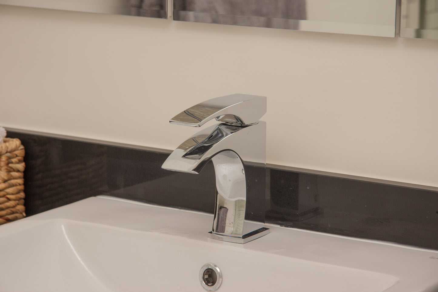 Polished Chrome Single Lever Bathroom Faucet, Polished Chrome, AB1586-PC