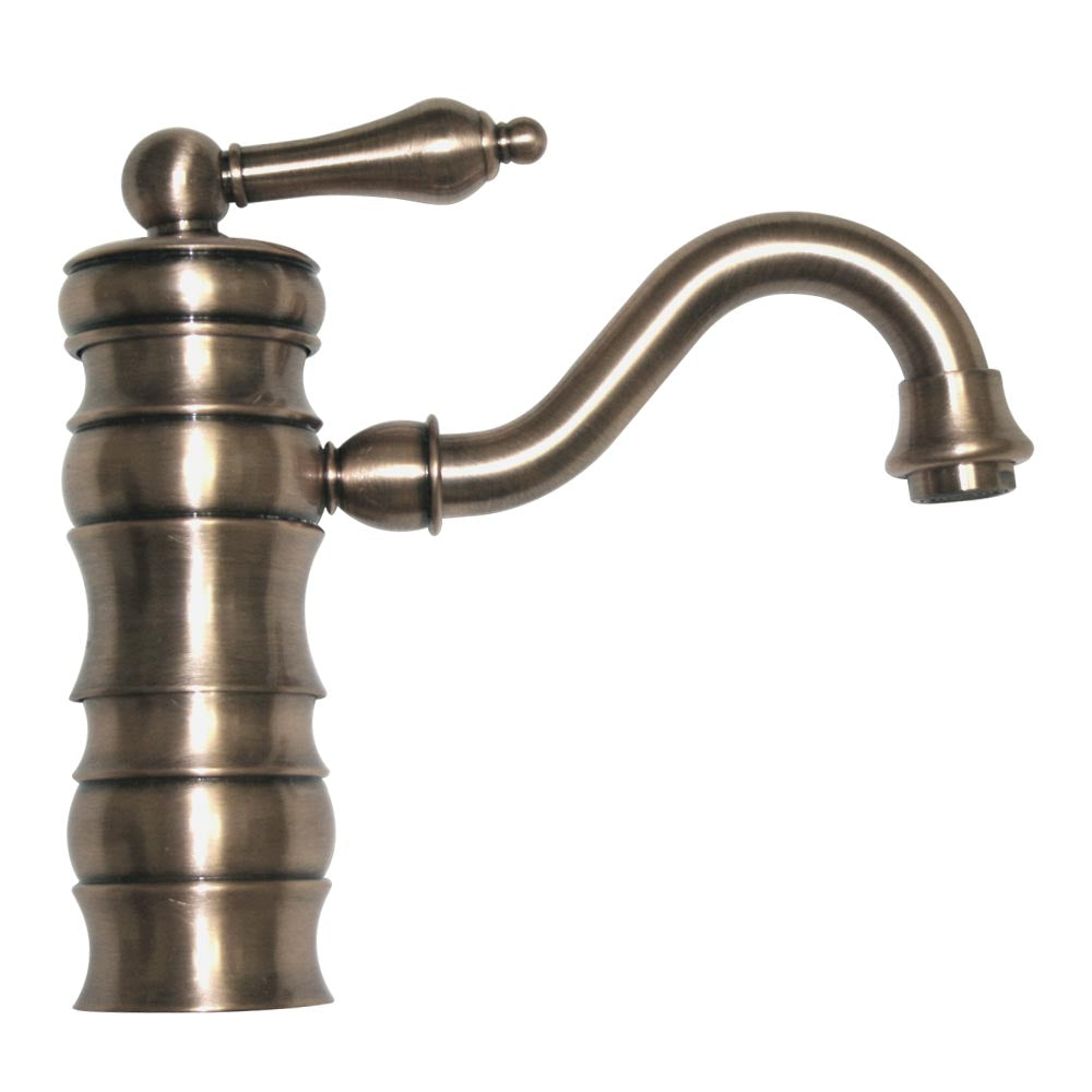 Vintage III Single Lever Bathroom Faucet with Traditional Spout